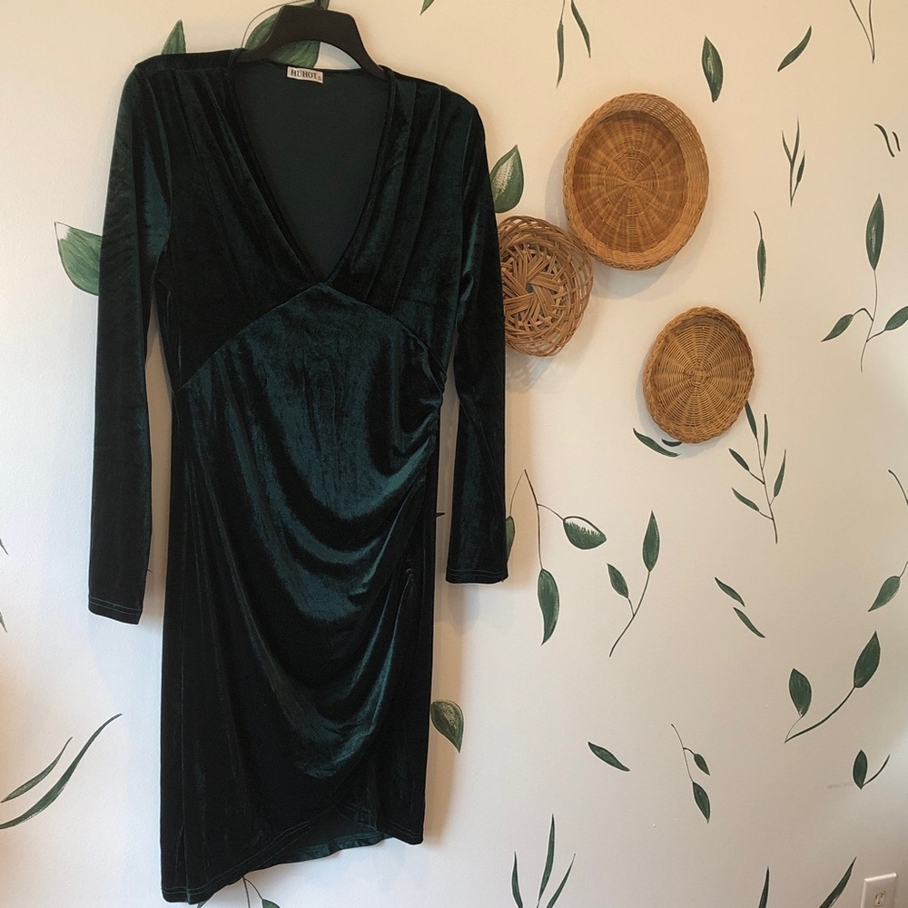 Luxurious Deep Green Velvet Dress